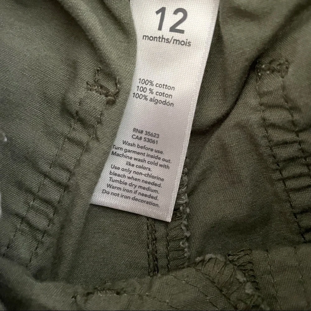 Carter’s Toddler Girl Short Size 12 Months